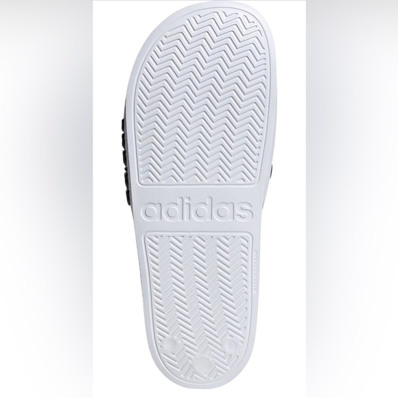 adidas
Adilette Shower
Slide Sandal - Picture 4 of 5
